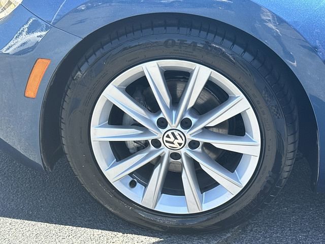 Used 2018 Volkswagen Beetle 2.0T SE image 24