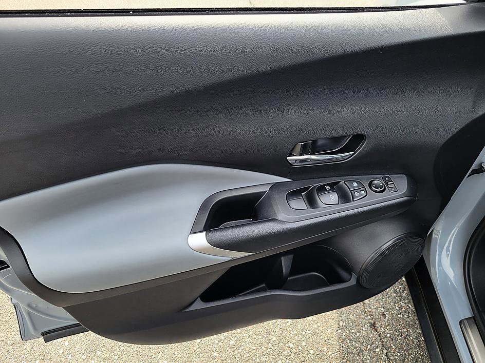 Certified 2024 Nissan Kicks SR w/ SR Premium Package image 9