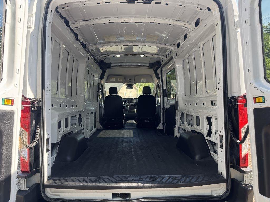 Used 2024 Ford Transit 250 148 Medium Roof w/ Load Area Protection Package RWD image 5