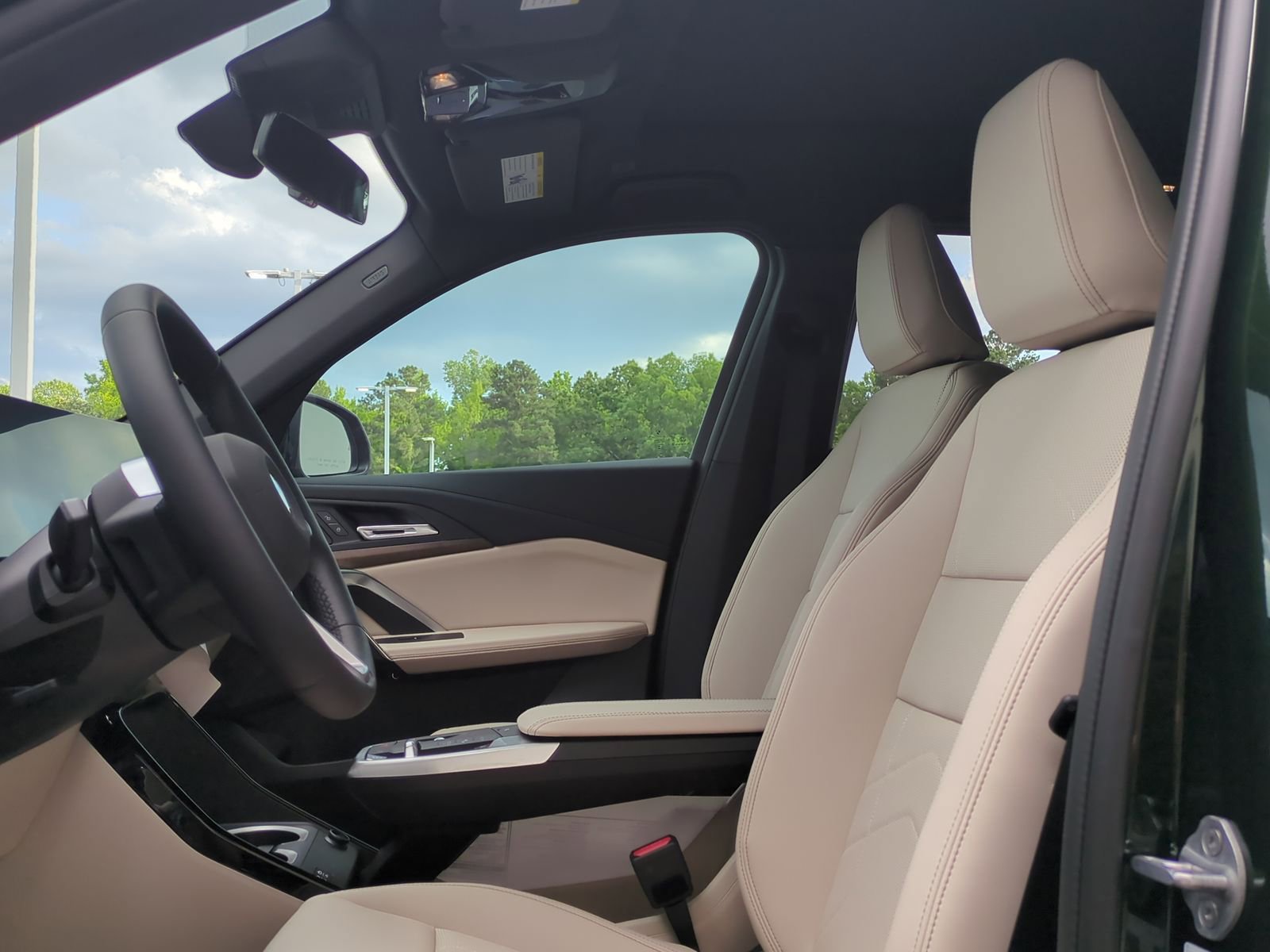 Certified 2025 BMW X1 xDrive28i w/ Convenience Package image 15