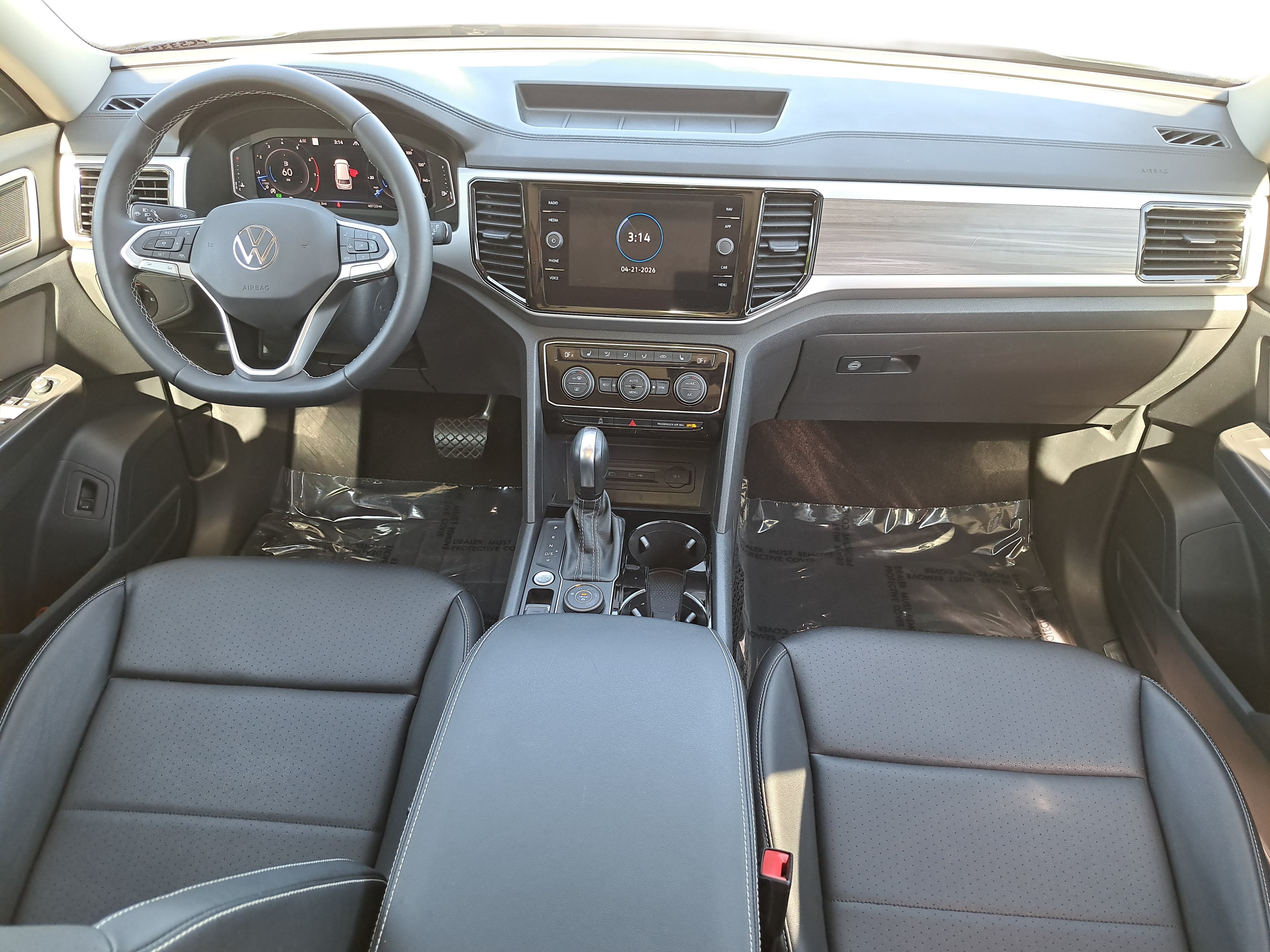 Used 2023 Volkswagen Atlas SEL AWD/4WD image 9