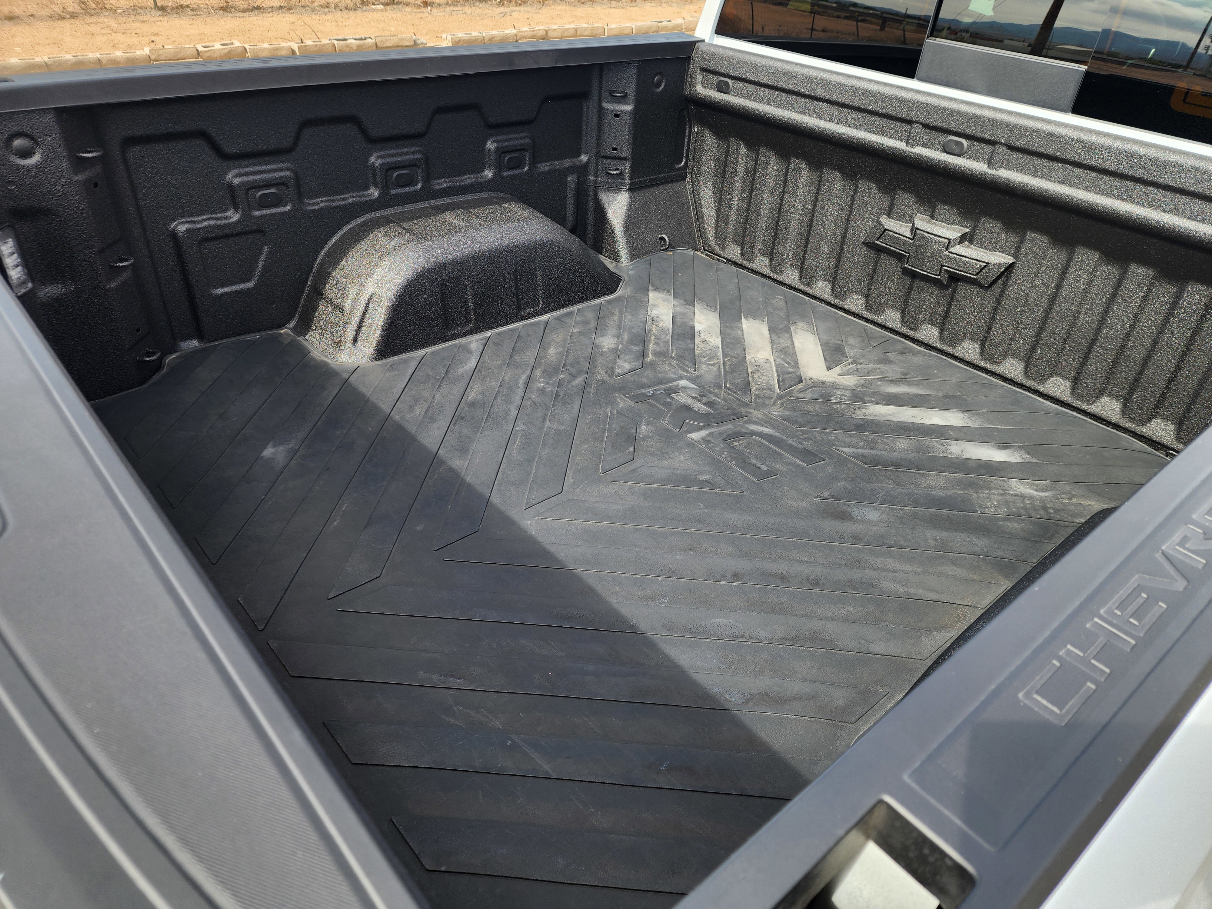 Used 2026 Chevrolet Silverado 1500 LTZ w/ LTZ Premium Package image 6