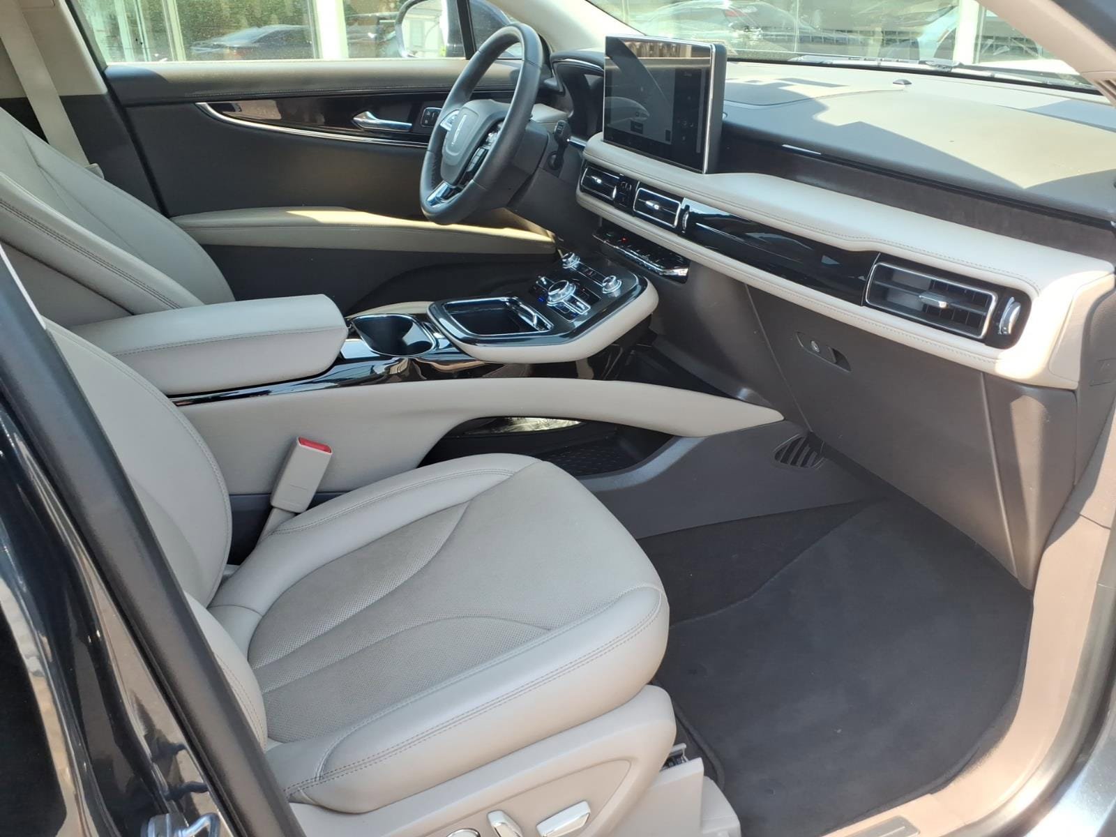 Certified 2022 Lincoln Nautilus Reserve w/ Equipment Group 201A AWD/4WD image 31