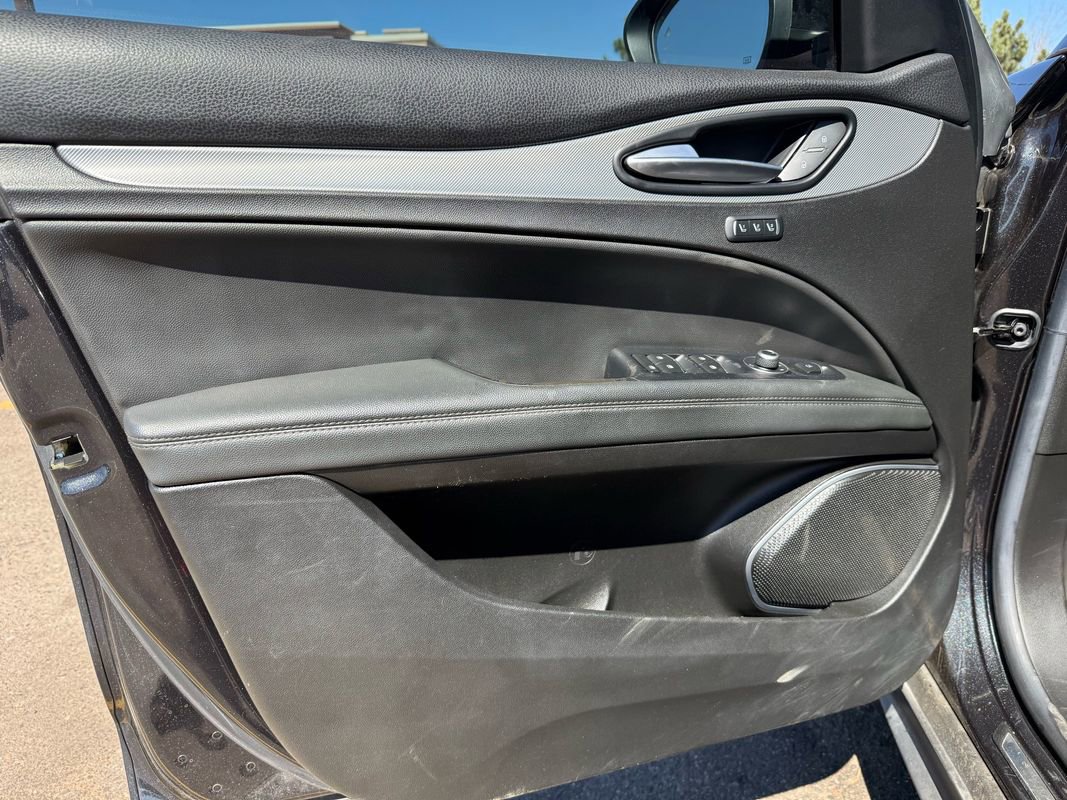 Used 2018 Alfa Romeo Stelvio Ti Sport image 10