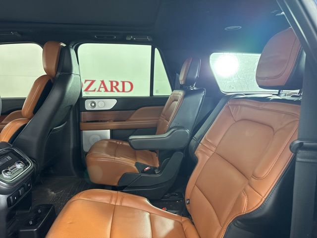 Used 2020 Lincoln Navigator L Reserve w/ Luxury Package image 13