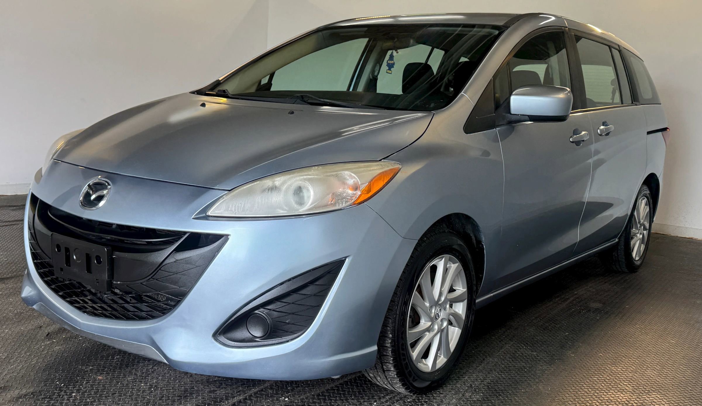 Used 2012 MAZDA MAZDA5 Sport image 4