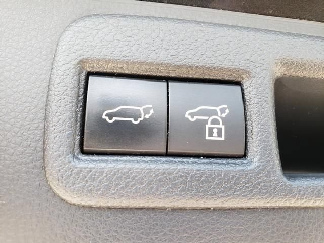 Used 2022 Toyota Venza Limited AWD/4WD image 7