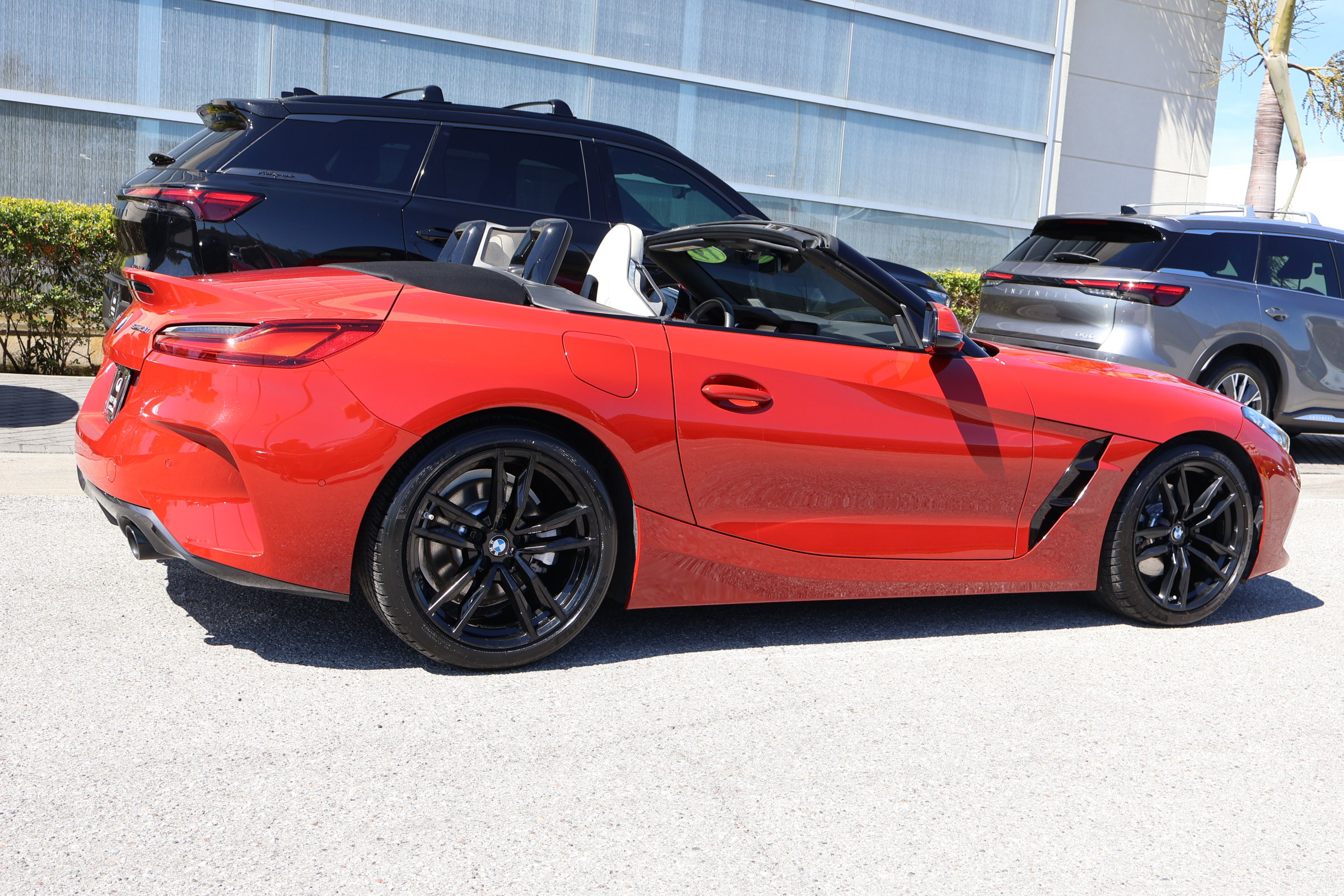 Used 2019 BMW Z4 sDrive30i w/ M Sport Package image 11