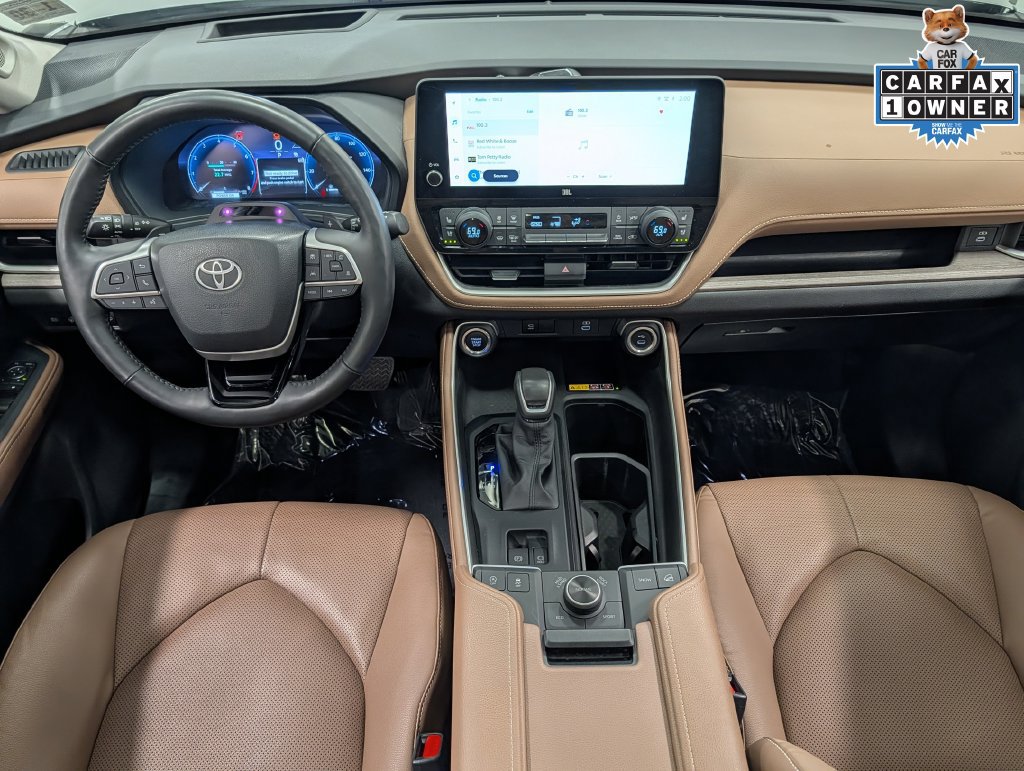 Used 2024 Toyota Grand Highlander AWD image 23