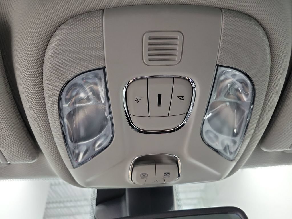 Certified 2022 Jeep Compass Latitude w/ Sun and Sound Group AWD/4WD image 49