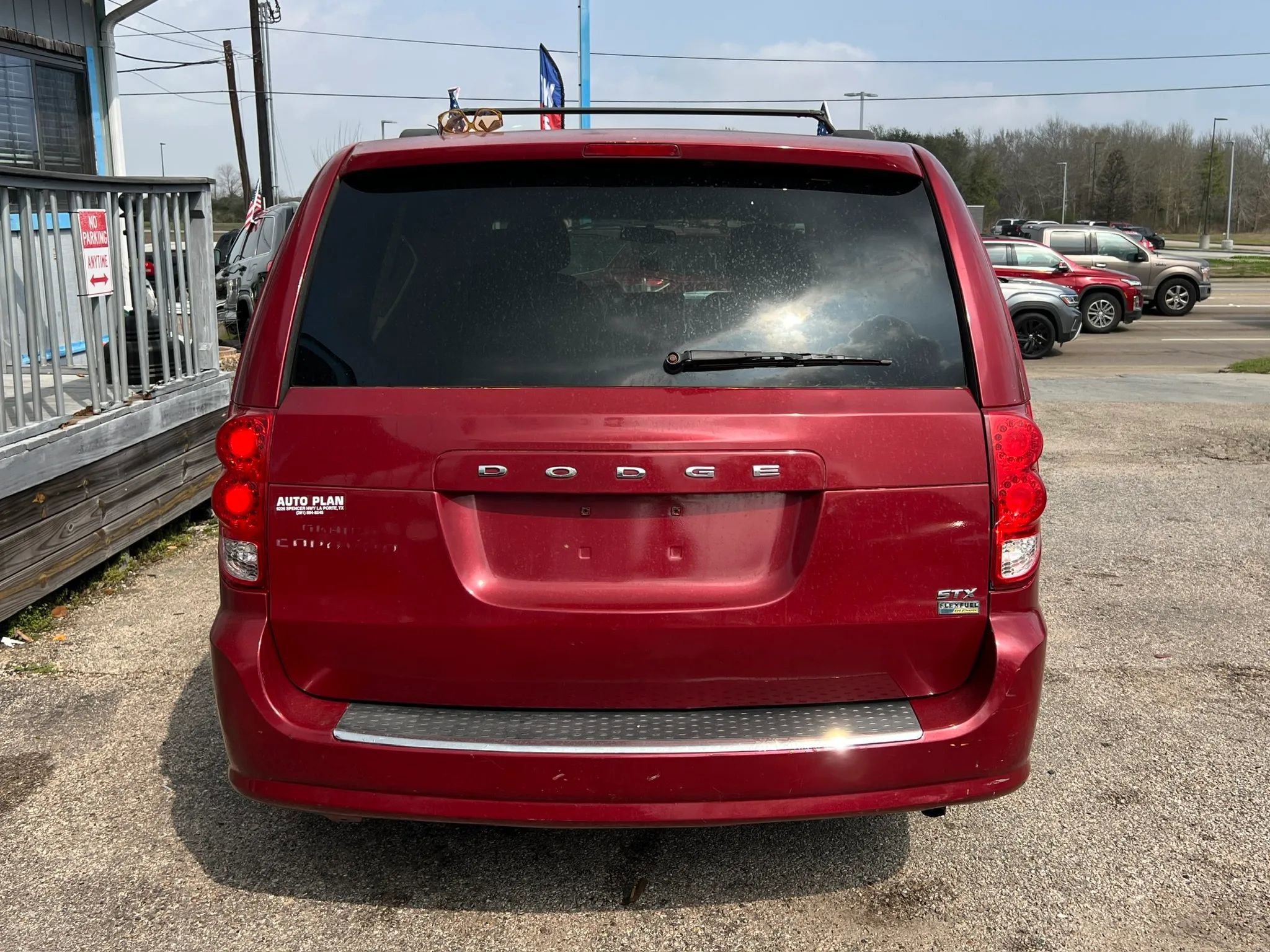 Used 2014 Dodge Grand Caravan SXT image 6