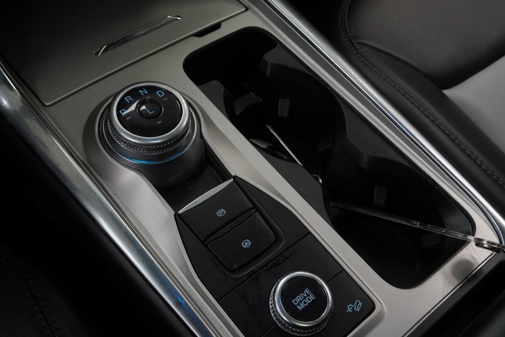 Used 2022 Ford Explorer XLT w/ Equipment Group 202A image 41