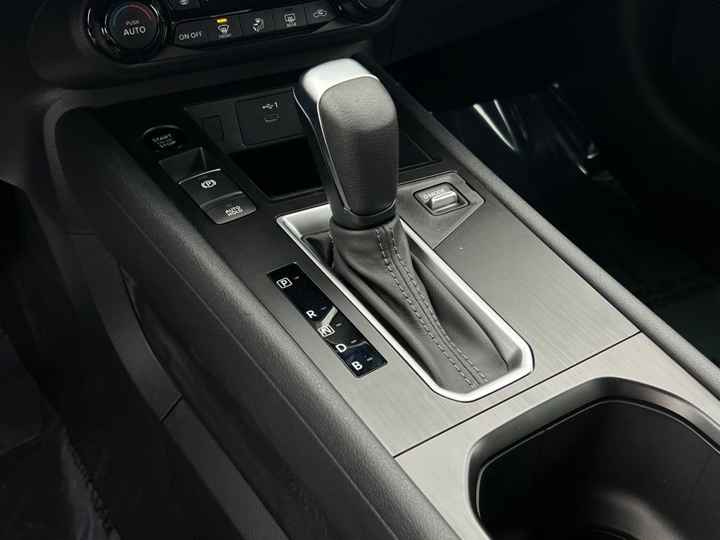New 2026 Nissan Kicks SV w/ Cold Weather Package FWD image 29