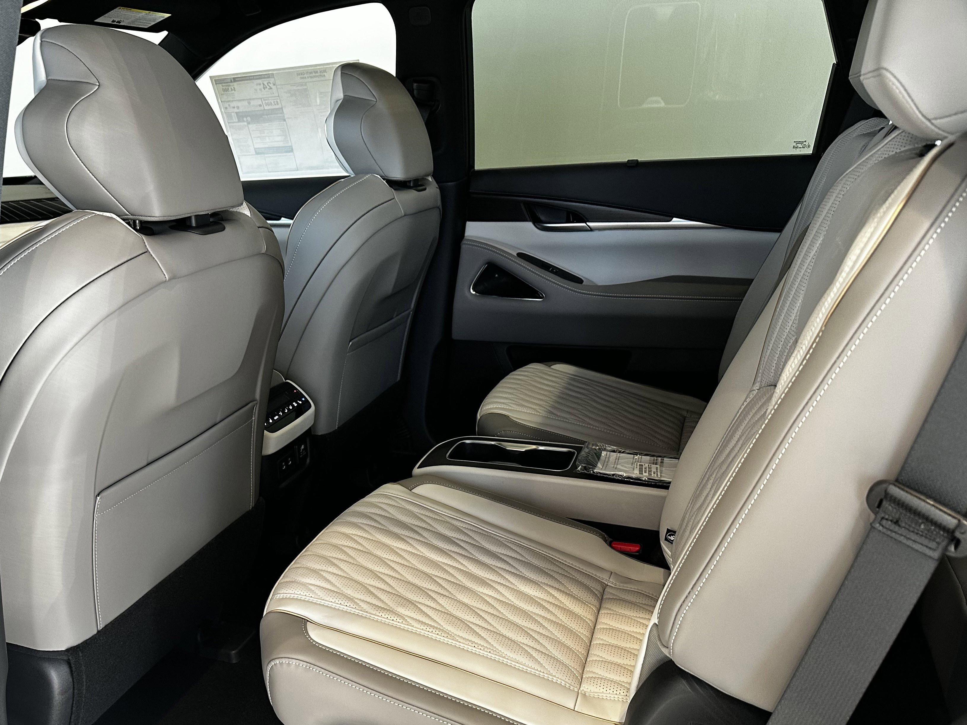New 2026 INFINITI QX60 Autograph image 7