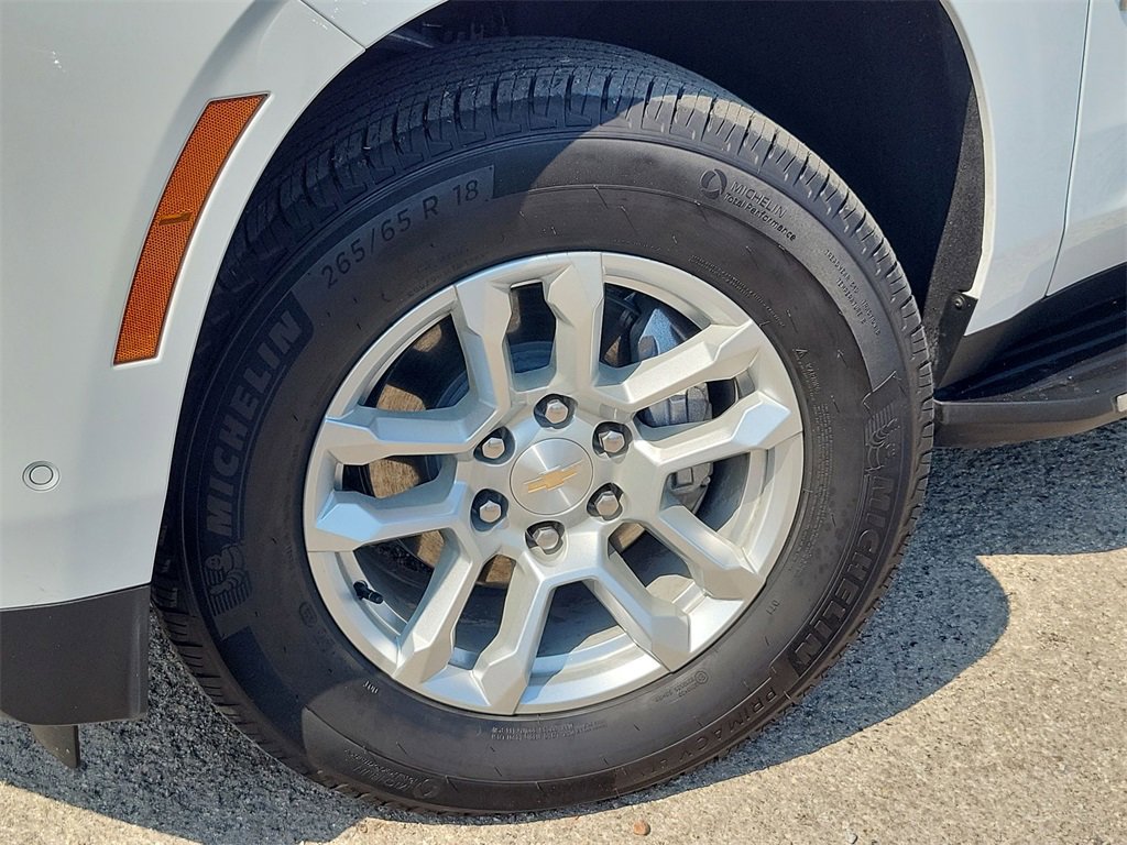 Used 2025 Chevrolet Tahoe LS image 18