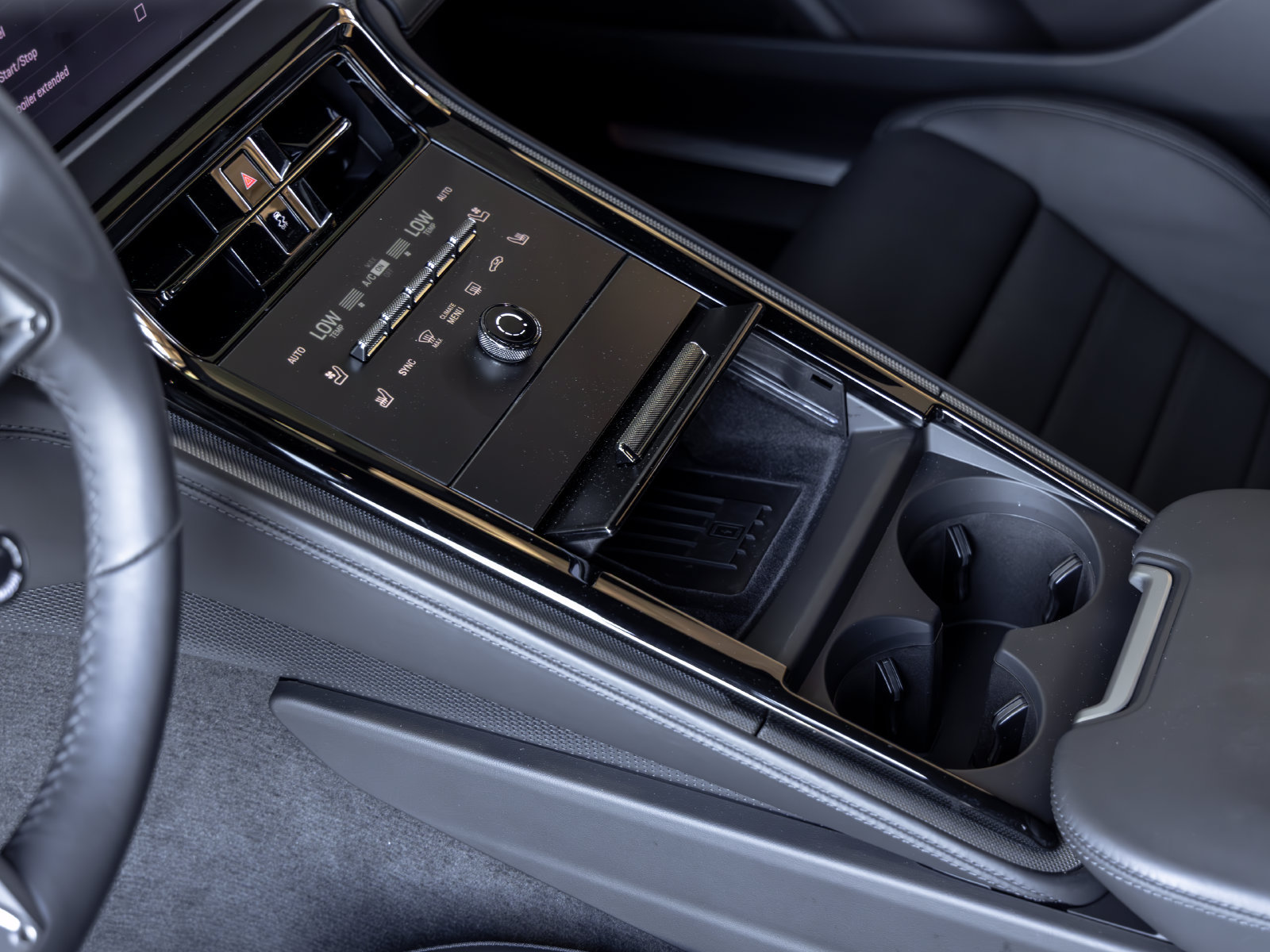 Certified 2024 Porsche Panamera 4 AWD/4WD image 39
