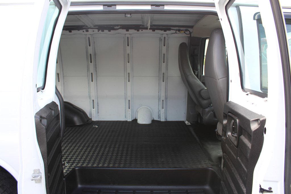 Used 2019 Chevrolet Express 2500 w/ Driver Convenience Package image 25