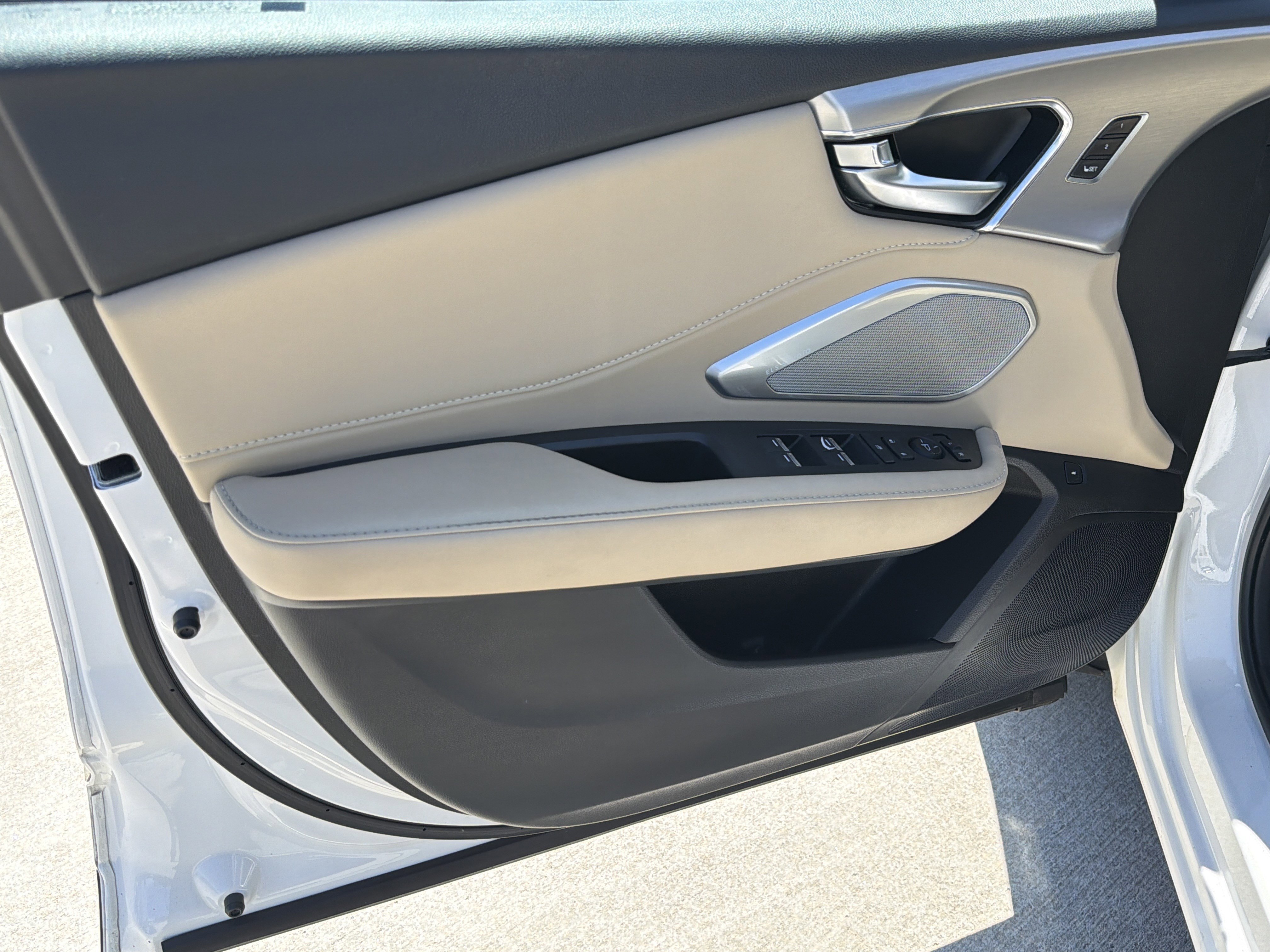 Certified 2022 Acura RDX FWD w/ Technology Package image 14