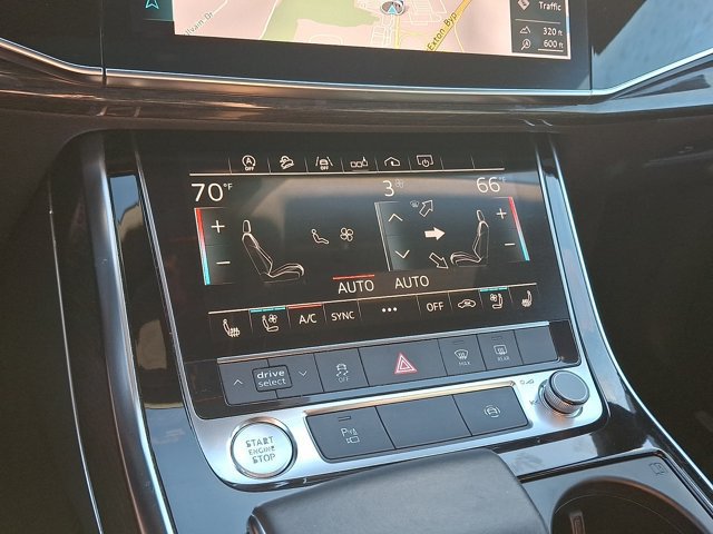 Used 2019 Audi Q8 Premium Plus w/ Premium Plus AWD/4WD image 21
