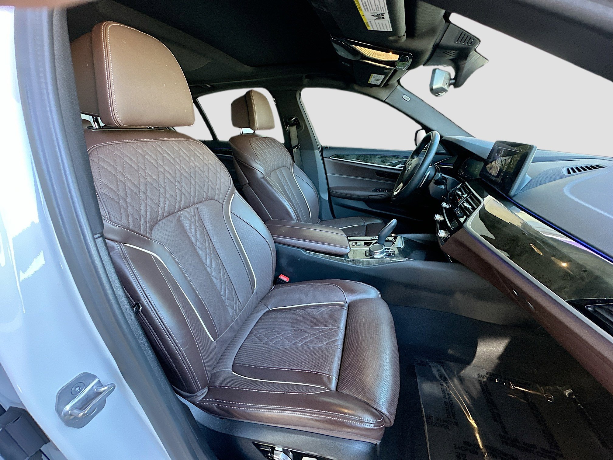 Certified 2023 BMW 540i w/ Premium Package image 29