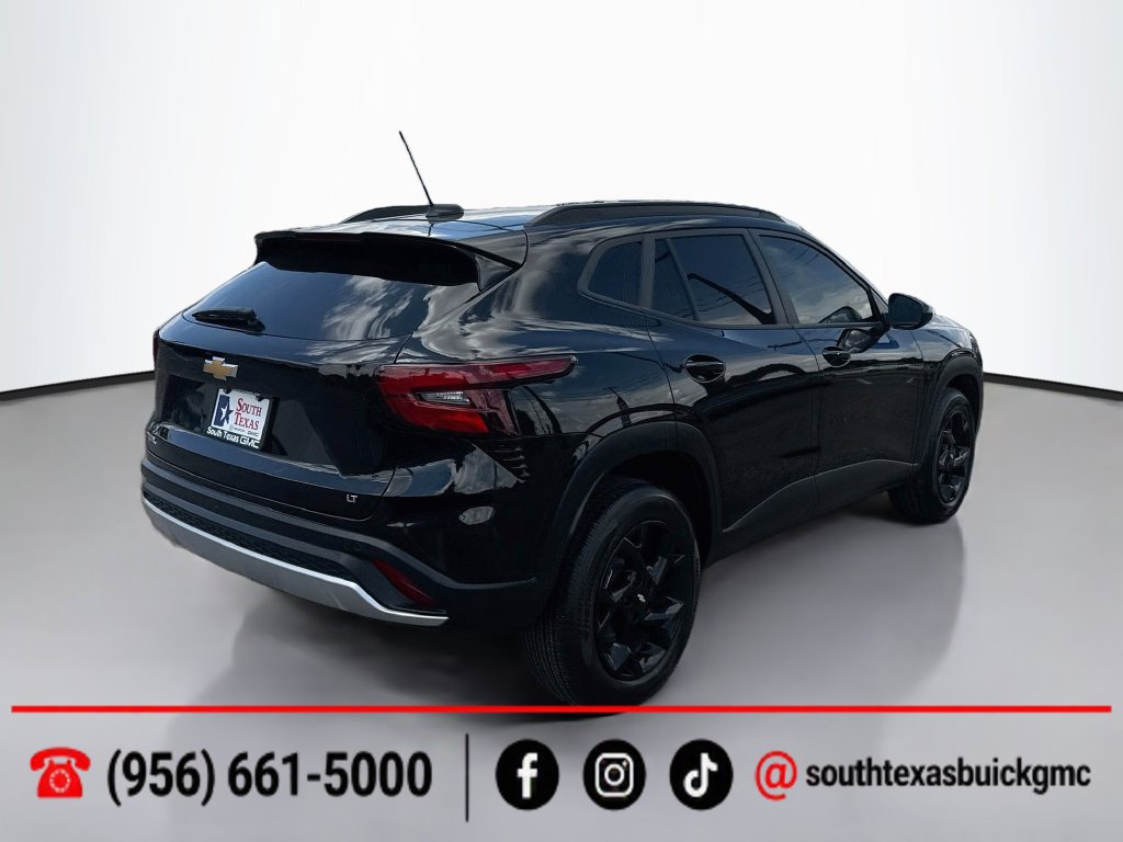 Used 2025 Chevrolet Trax LT w/ Driver Confidence Package FWD image 8