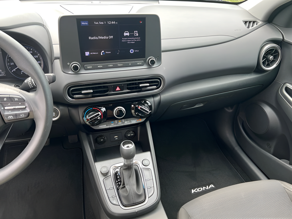 Used 2022 Hyundai Kona SEL AWD/4WD image 28