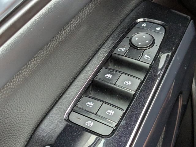 Used 2022 Nissan Pathfinder SV FWD image 23