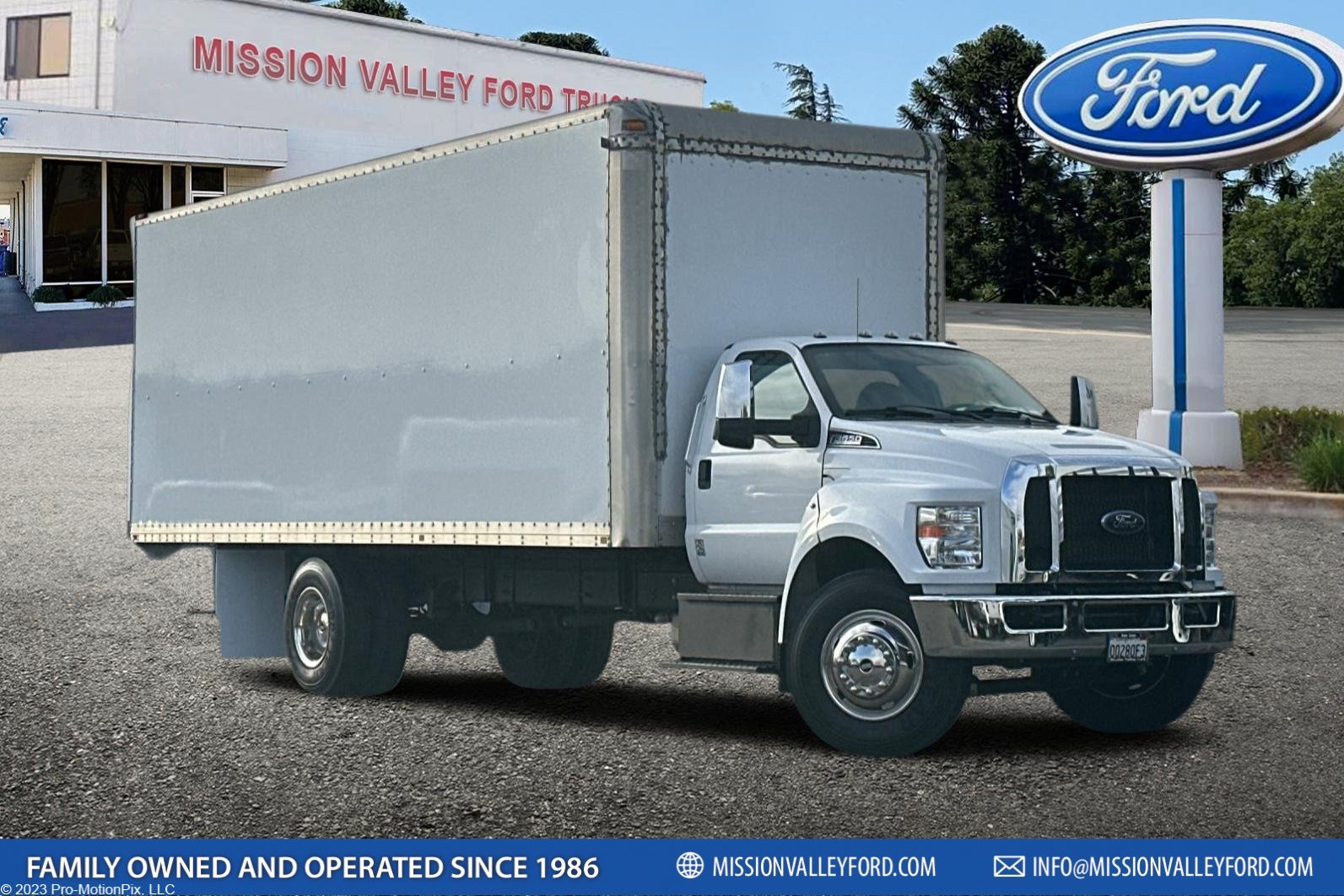 Used 2021 Ford F650 2WD Regular Cab Super Duty image 1