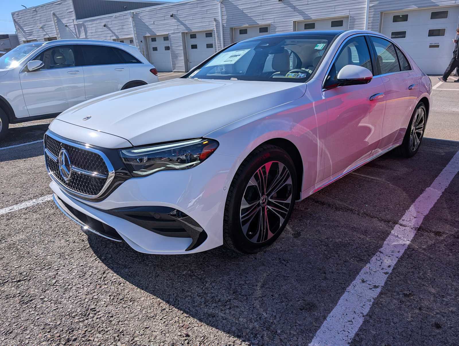 New 2026 Mercedes-Benz E 350 4MATIC Sedan image 1