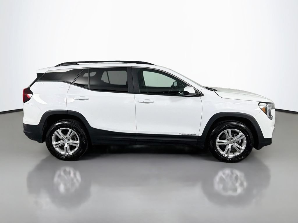 Used 2024 GMC Terrain SLE w/ Driver Convenience Package AWD/4WD image 8