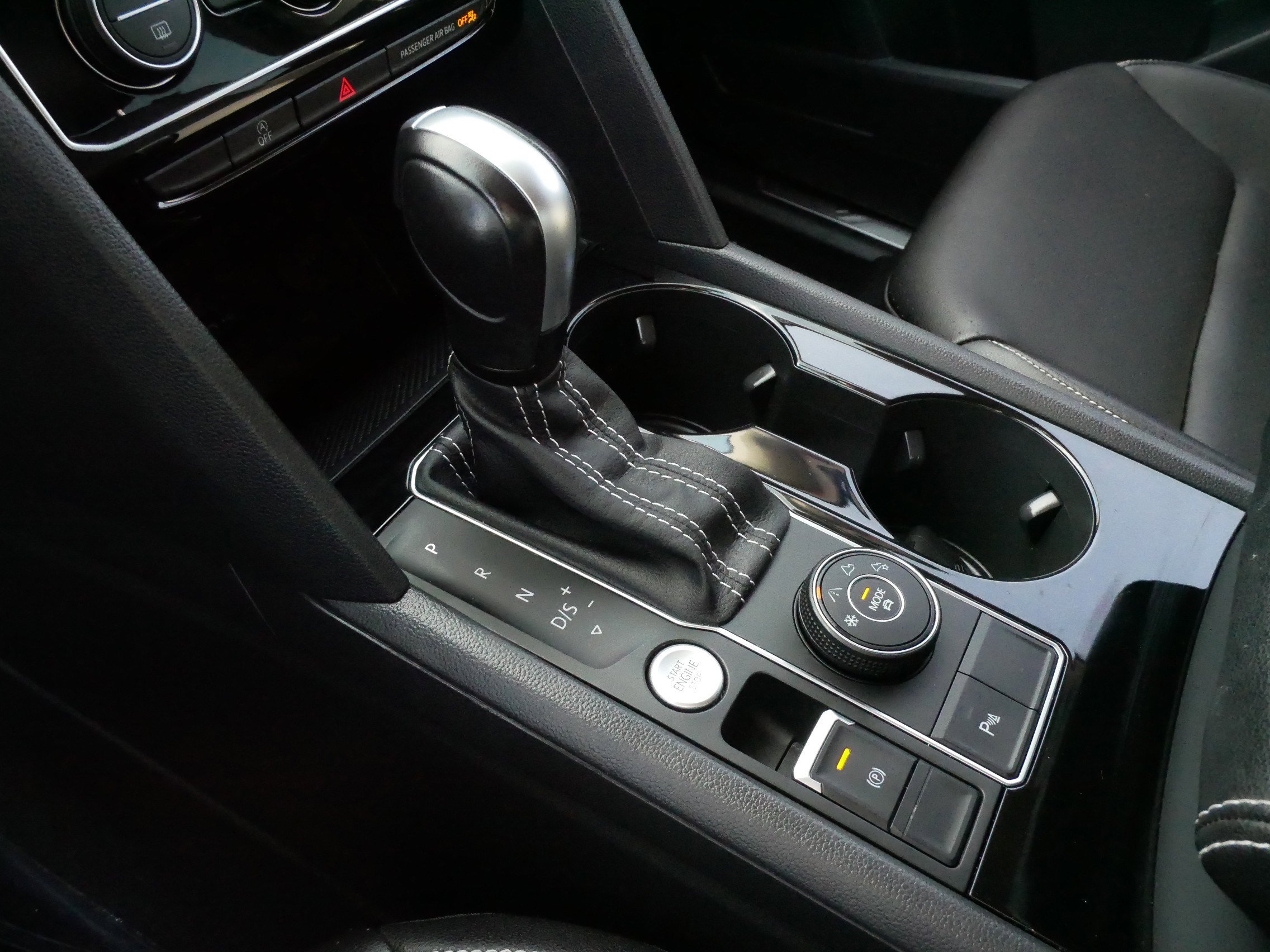 Certified 2023 Volkswagen Atlas SE image 24