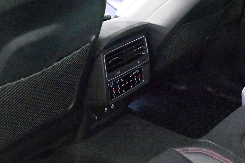 Used 2024 Audi RS Q8 image 18