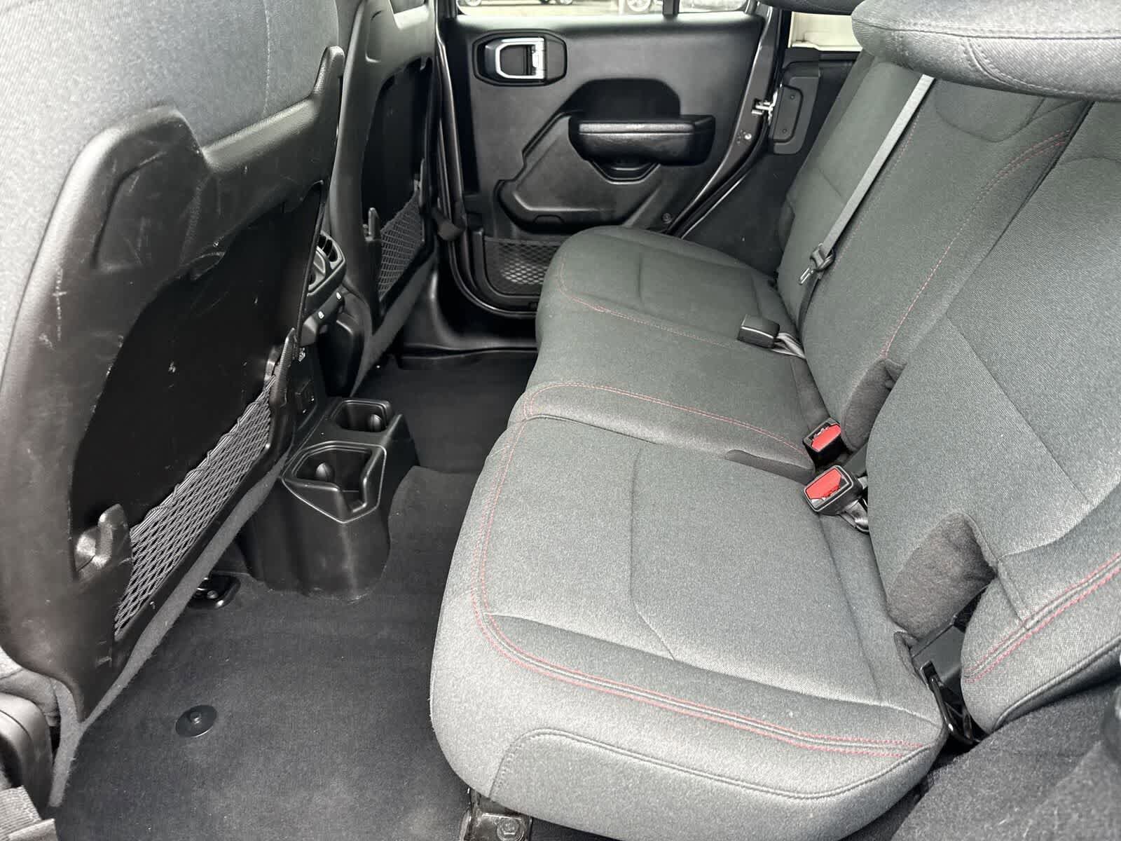 Used 2024 Jeep Wrangler Unlimited Rubicon image 14