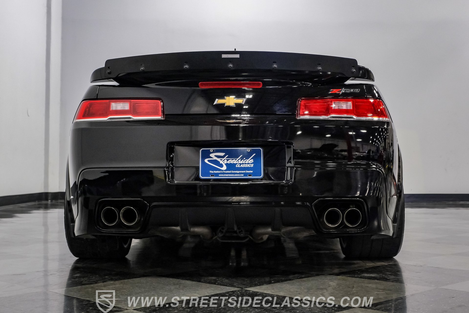 Used 2015 Chevrolet Camaro Z/28 RWD image 32