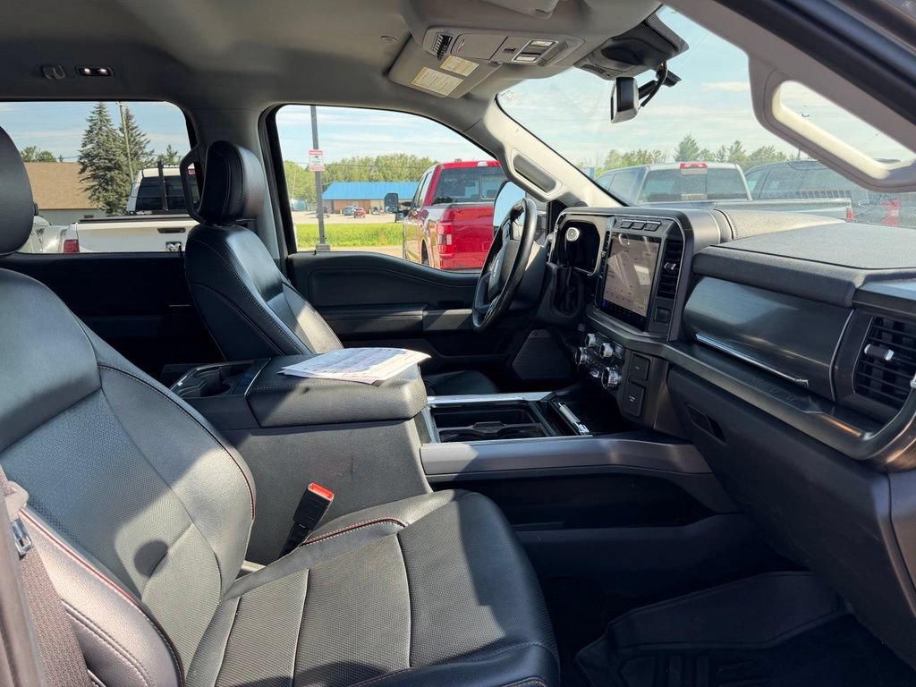 Used 2023 Ford F250 Lariat w/ Sport Appearance Package AWD/4WD image 16