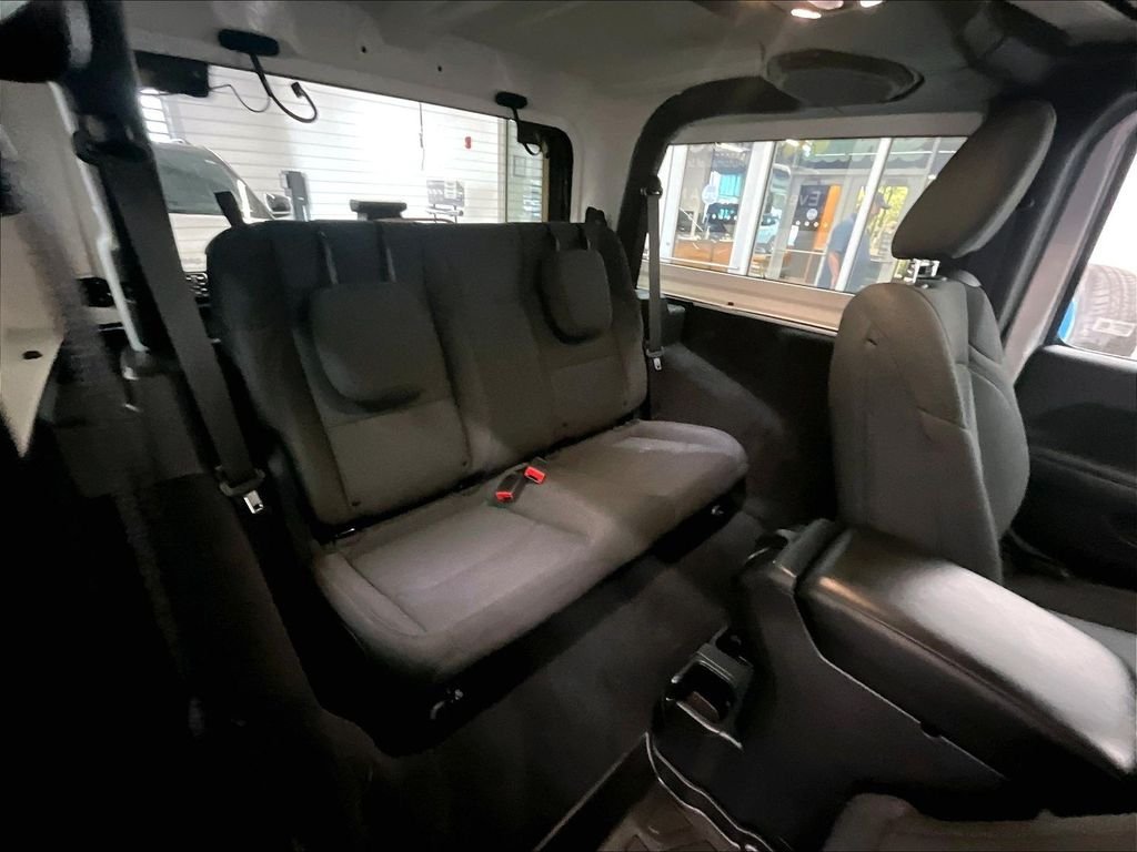 Used 2023 Jeep Wrangler Sport AWD/4WD image 16