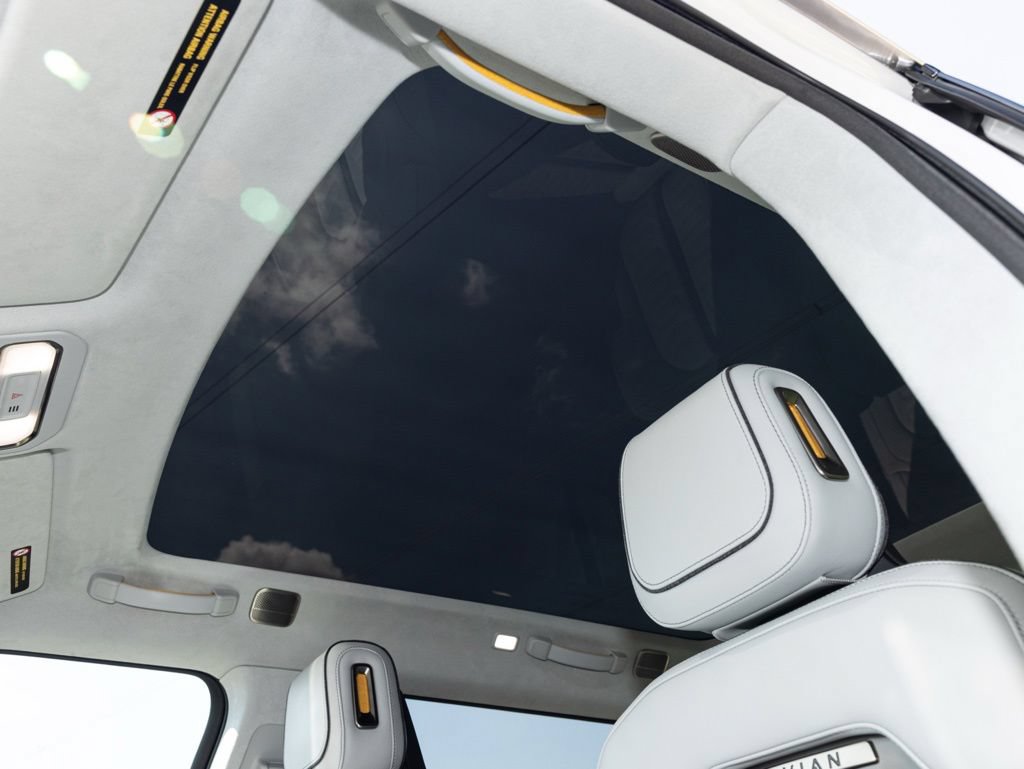 Used 2023 Rivian R1S Launch Edition AWD/4WD image 36