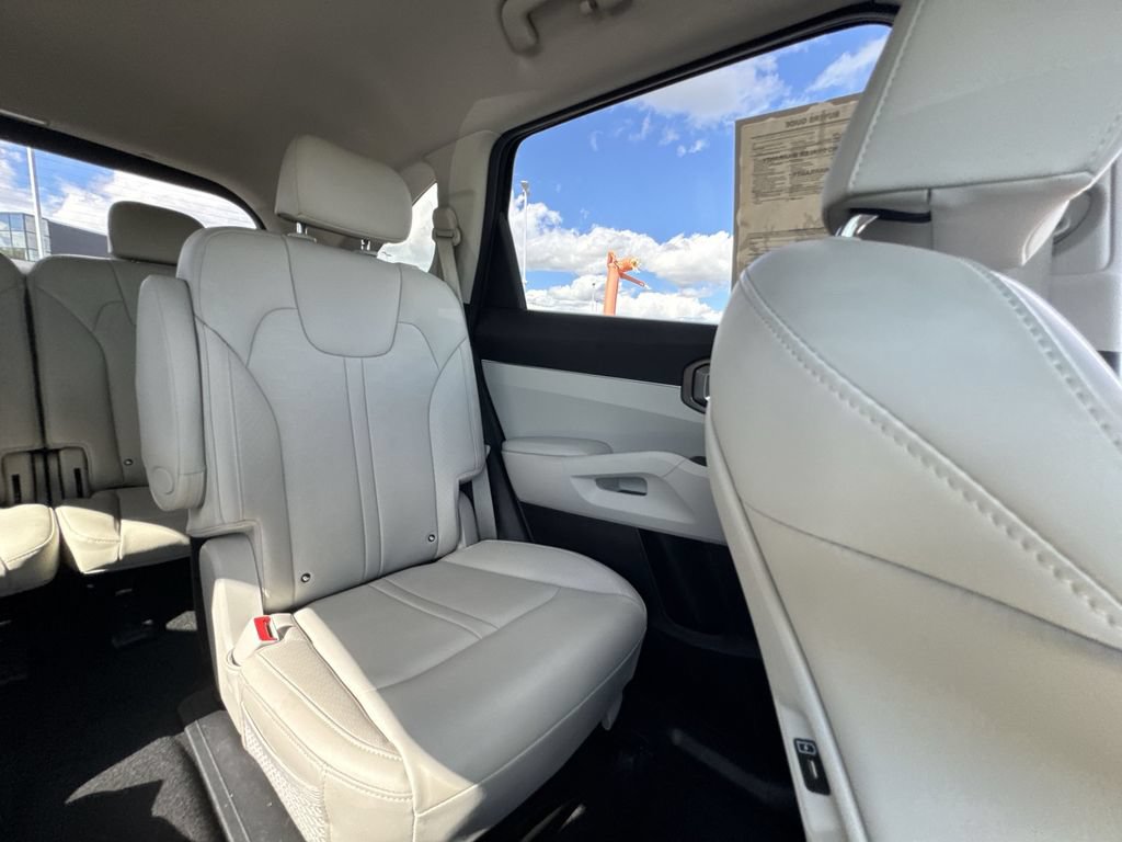 New 2025 Kia Sorento EX AWD/4WD image 14
