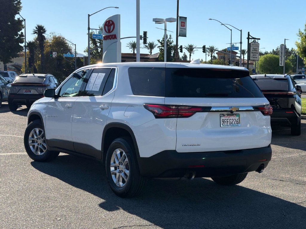 Used 2023 Chevrolet Traverse LS FWD image 5