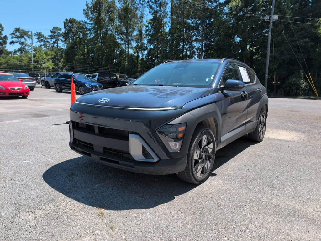 Used 2024 Hyundai Kona SEL AWD/4WD image 3