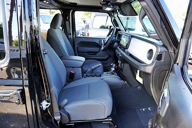 New 2026 Jeep Wrangler Unlimited Sport S image 16