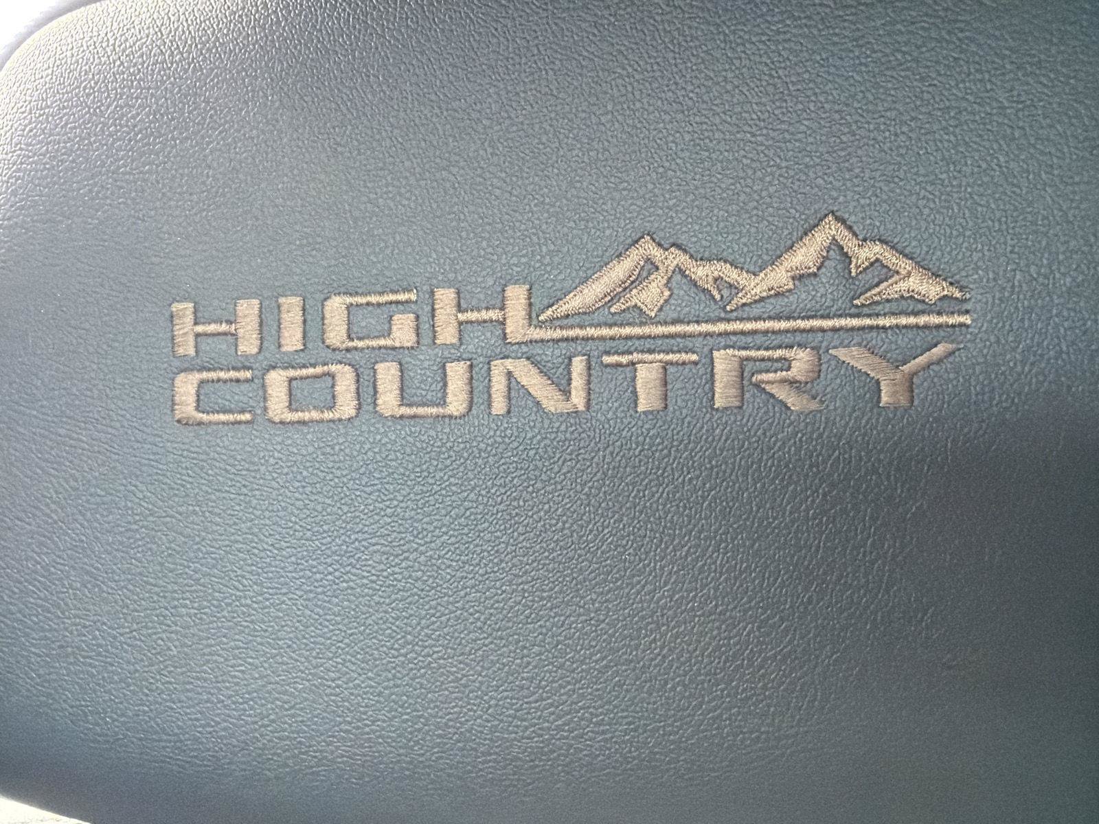 Used 2024 Chevrolet Silverado 2500 High Country w/ Technology Package AWD/4WD image 27