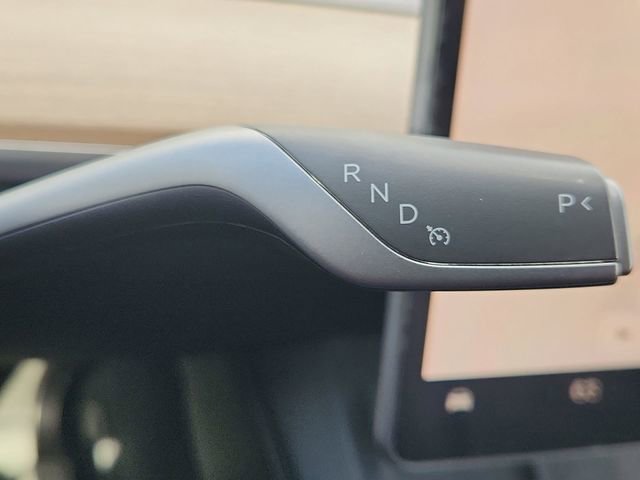 Used 2024 Tesla Model Y Long Range image 16