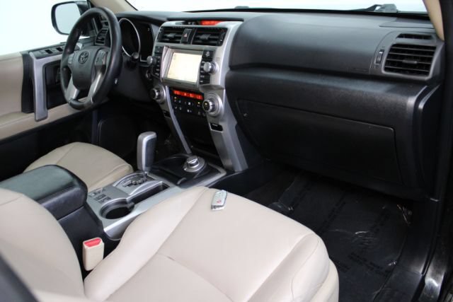 Used 2011 Toyota 4Runner Limited AWD/4WD image 25