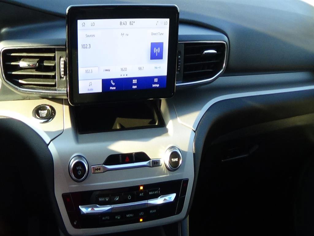 Used 2024 Ford Explorer XLT w/ Equipment Group 202A image 27