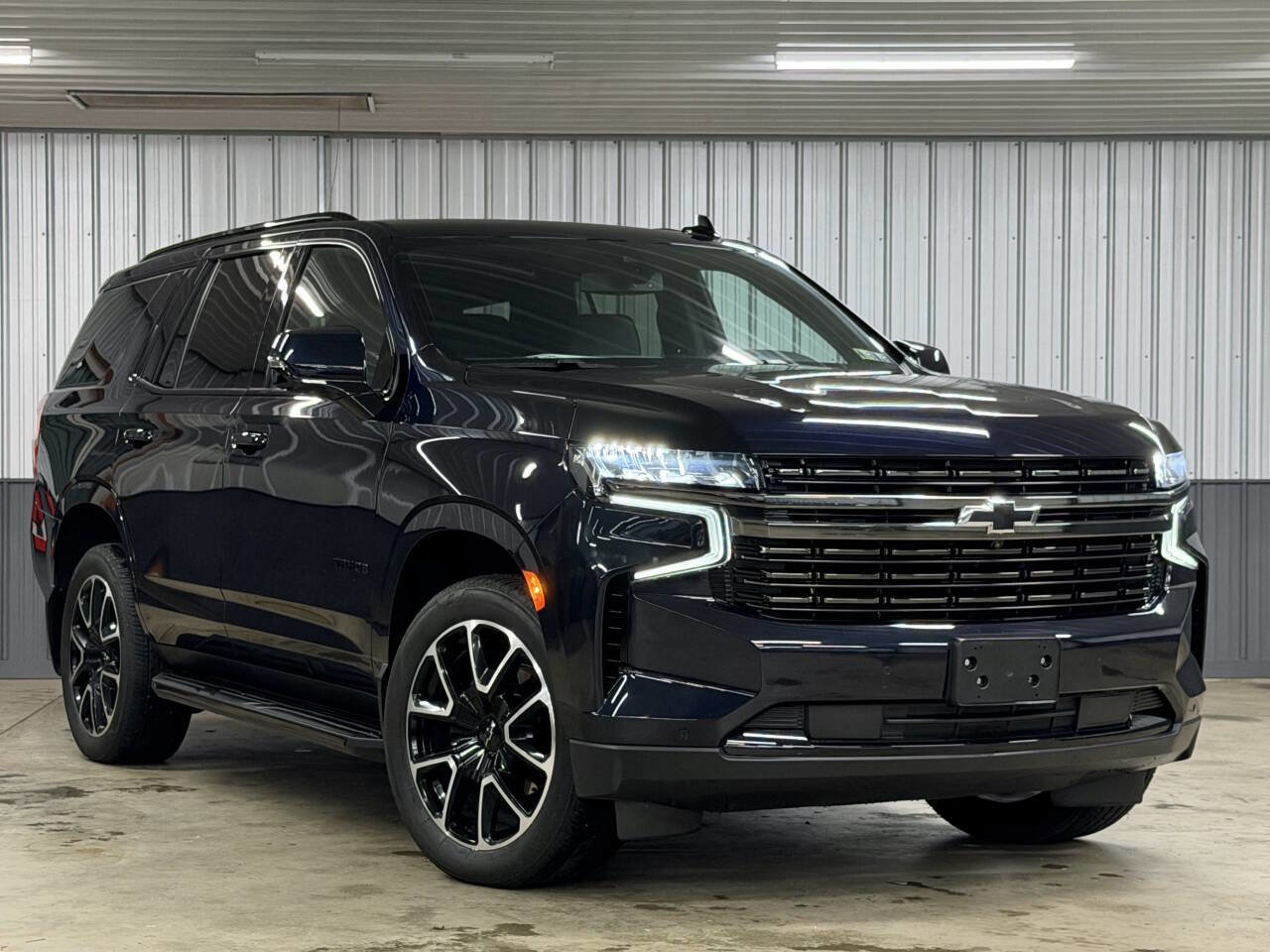 Used 2022 Chevrolet Tahoe RST w/ Sport Performance Package image 1