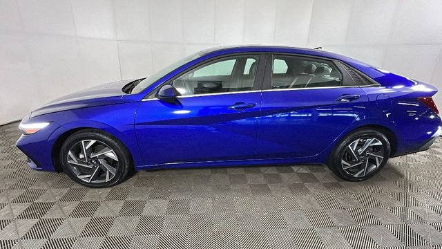 Used 2024 Hyundai Elantra SEL w/ Convenience Package FWD image 6