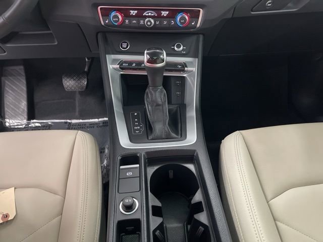 Used 2022 Audi Q3 2.0T Premium w/ Convenience Package image 23