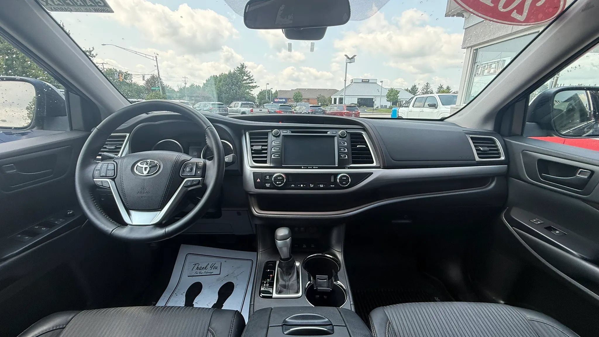 Used 2017 Toyota Highlander Plus AWD/4WD image 16