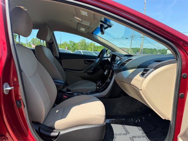 Used 2016 Hyundai Elantra SE w/ Option Group 02 FWD image 24